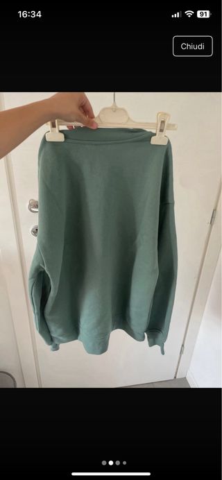 Felpa verde oversize