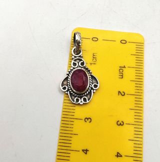 Hermoso Collar de Rubí y Plata