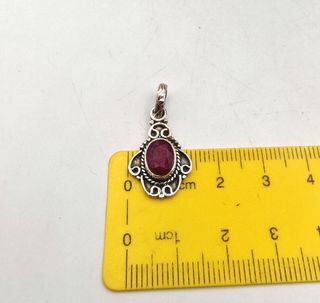 Hermoso Collar de Rubí y Plata