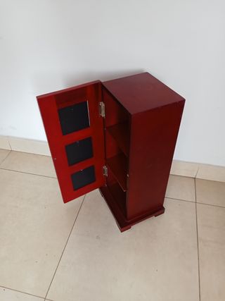 Expositor rojo para fotos
