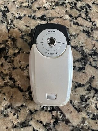 Nokia 6600 - Teléfono móvil