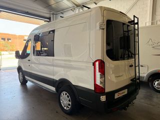 Ford Transit Kombi Trend Delantera 330 L2H2 130 4p