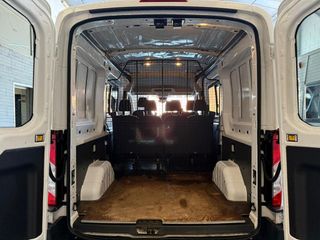 Ford Transit Kombi Trend Delantera 330 L2H2 130 4p