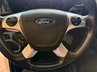 Ford Transit Kombi Trend Delantera 330 L2H2 130 4p