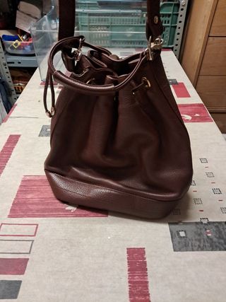 Bolso marrón de cuero