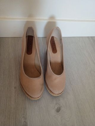 Zapatos beige bernalo mujer