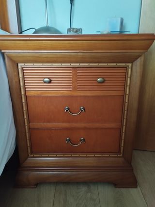 Dormitorio madera clásico