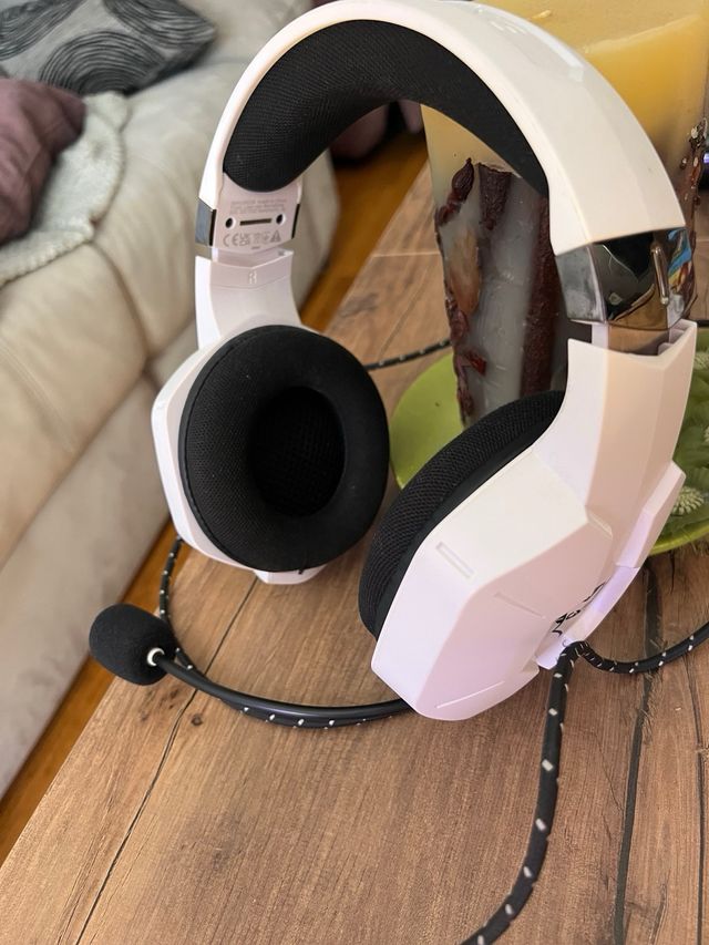 Cascos gamer blancos