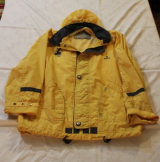 Chubasquero Vintage Amarillo