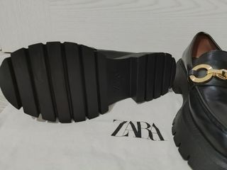 Mocasines Zara negros - plataforma