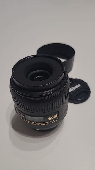 Nikon 40mm Micro DX obiettivo