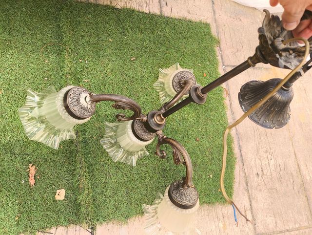 Lámpara bronce araña antigua 4 brazos