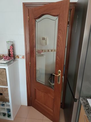 Puerta interior madera maciza