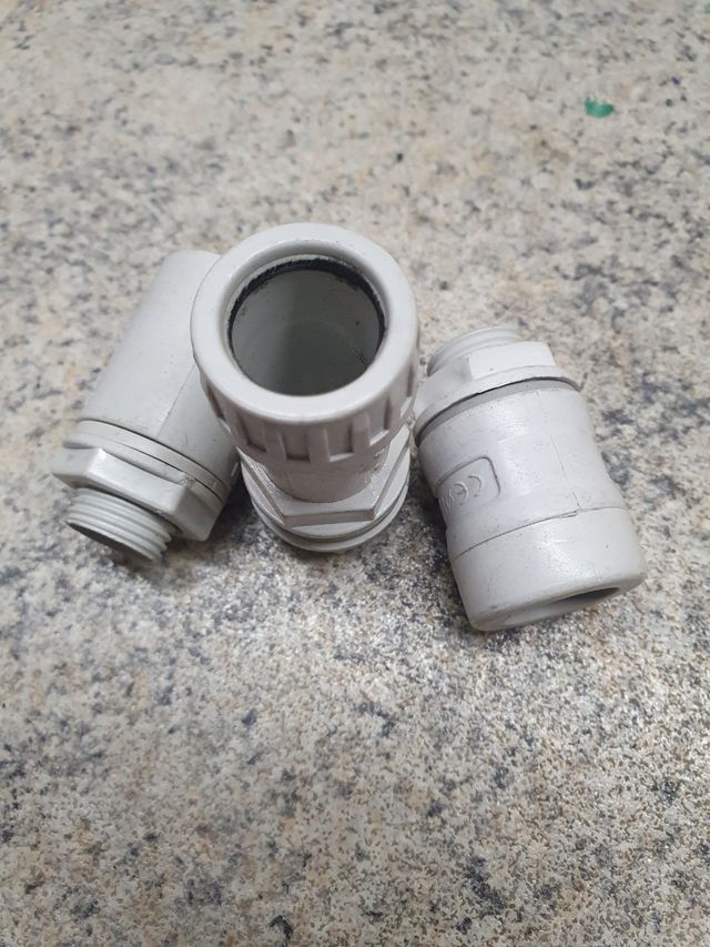 raccordi tubo elettrico