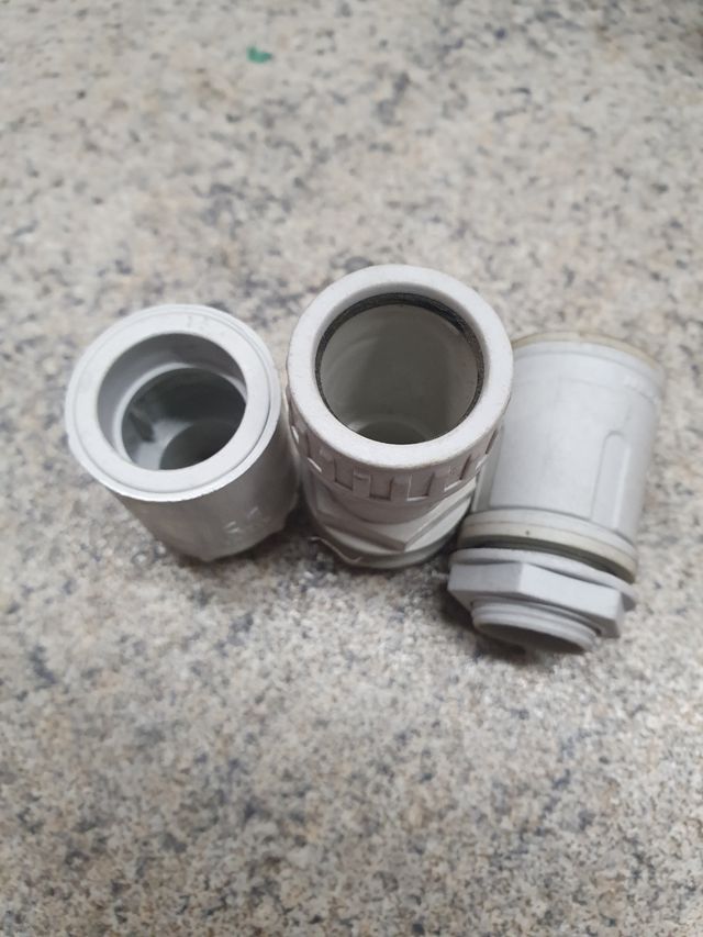 raccordi tubo elettrico