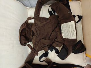 Mochila portabebés Boba marrón