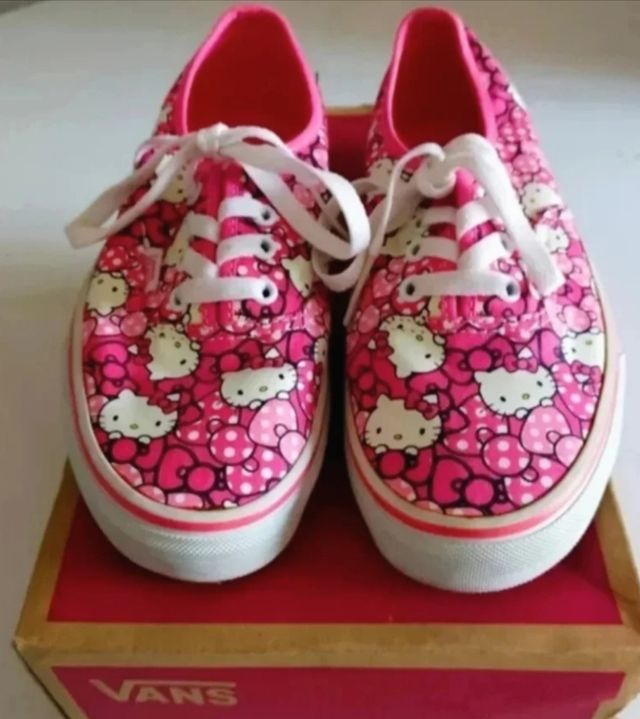 Vans Hello Kitty Limited Edition