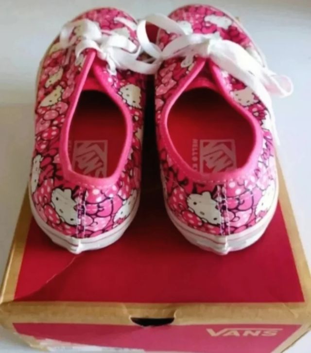 Vans Hello Kitty Limited Edition