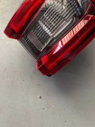 Piloto trasero Nissan Qashqai J11