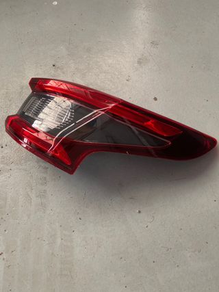Piloto trasero Nissan Qashqai J11