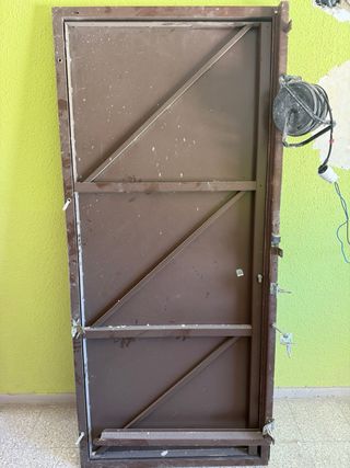 Puerta hierro verde - Exterior