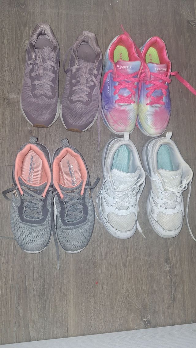 4 Zapatillas Skechers - Variadas