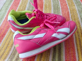 Zapatillas Reebok rosa fluor. Apenas usados