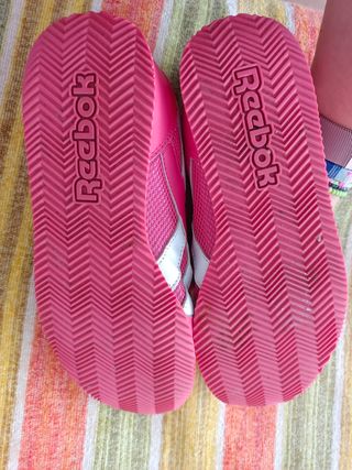 Zapatillas Reebok rosa fluor. Apenas usados
