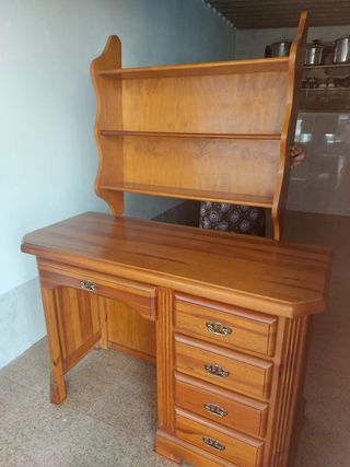 Escritorio madera + estantería