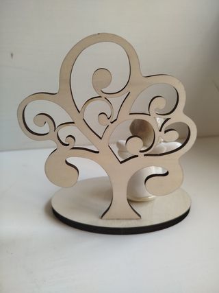 Angioletto in porcellana con albero