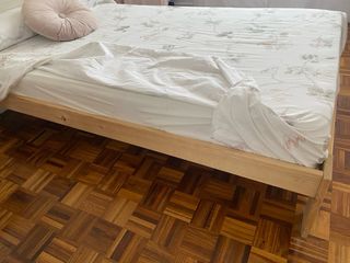 Cama 105cm madera - colchón beige