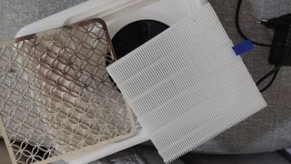 Lote manicura a domicilio. Mesa, aspirador, funda 