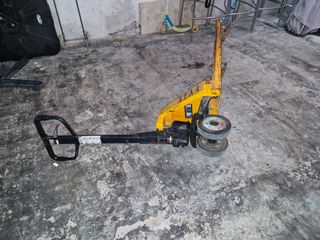 Transpaleta.manual usada. STARfunciona falta aceit