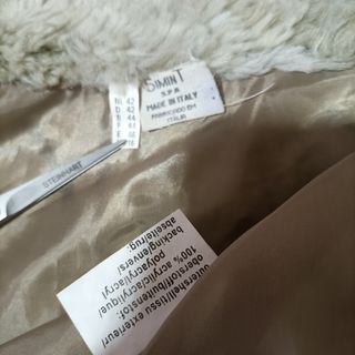 Chaquetón pelo sintético beige