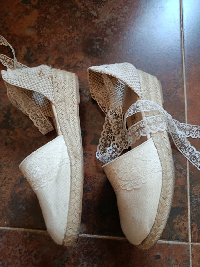 Espadrilles encaje beige