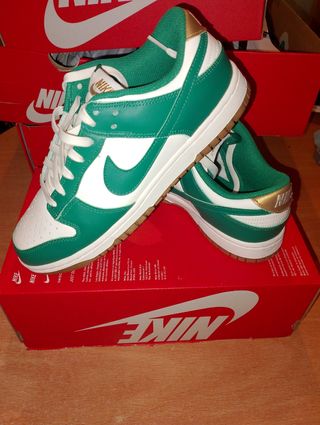 Nike Dunk Low - Zapatillas Verde-Blanco