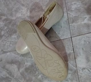 Zapatos beige niña