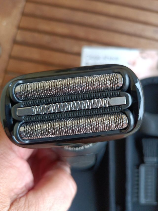 Rasoio elettrico Braun Series 6 Sensoflex