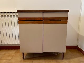 REGALO!! Mobiletto con doppia anta e cassetti