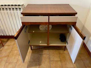 REGALO!! Mobiletto con doppia anta e cassetti
