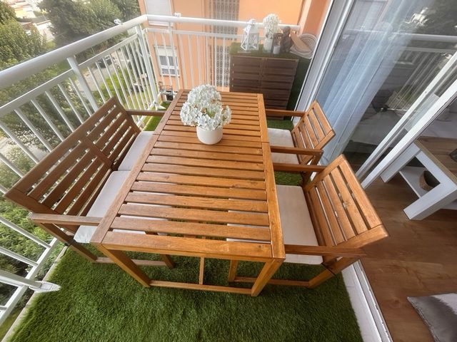 Mesa y sillas jardín -madera marrón