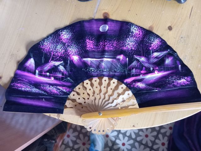 Abanico nocturno,motivo oriental