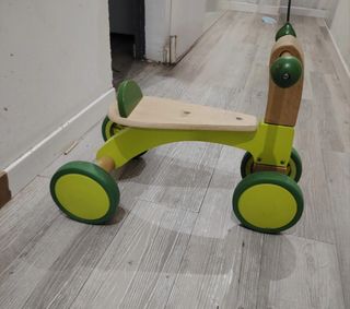 Correpasillo bebé madera