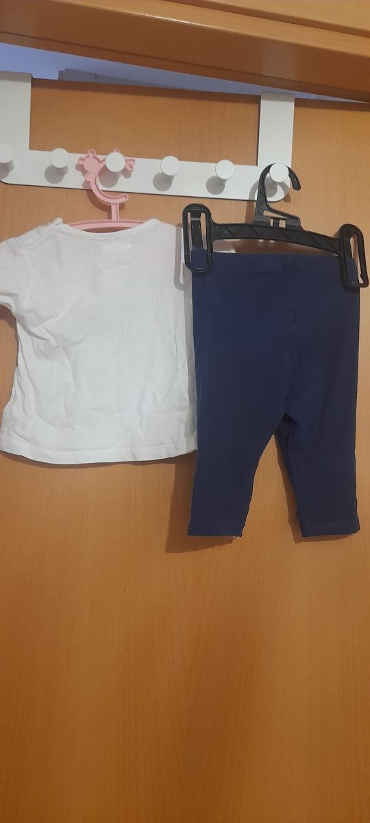 Conjunto bebé Sfera: camiseta+leggins