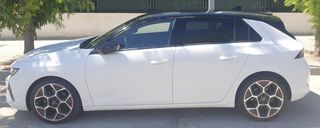 OPEL ASTRA 2022 GS Line 130 CV (como nuevo)