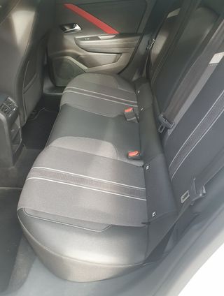 OPEL ASTRA 2022 GS Line 130 CV (como nuevo)