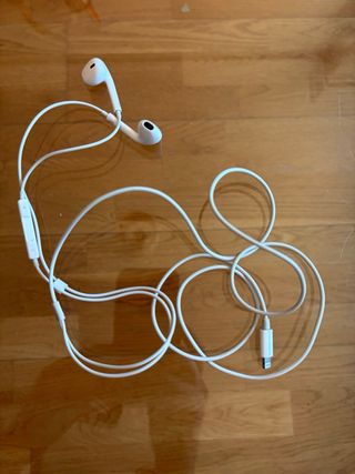 iPhone SE2020rojo 64G auriculares y carcasa