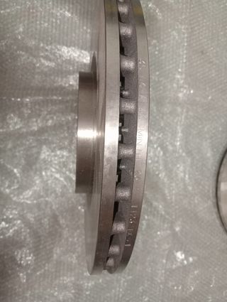 Discos freno Renault 7701206673 x2