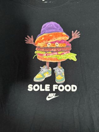Camiseta Nike Sole Food