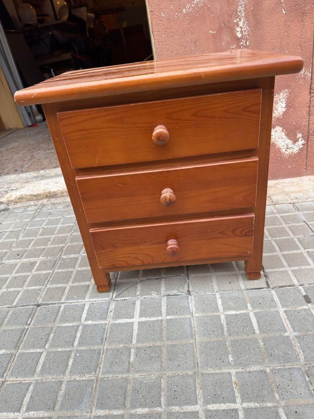 Mesita noche 3 cajones madera